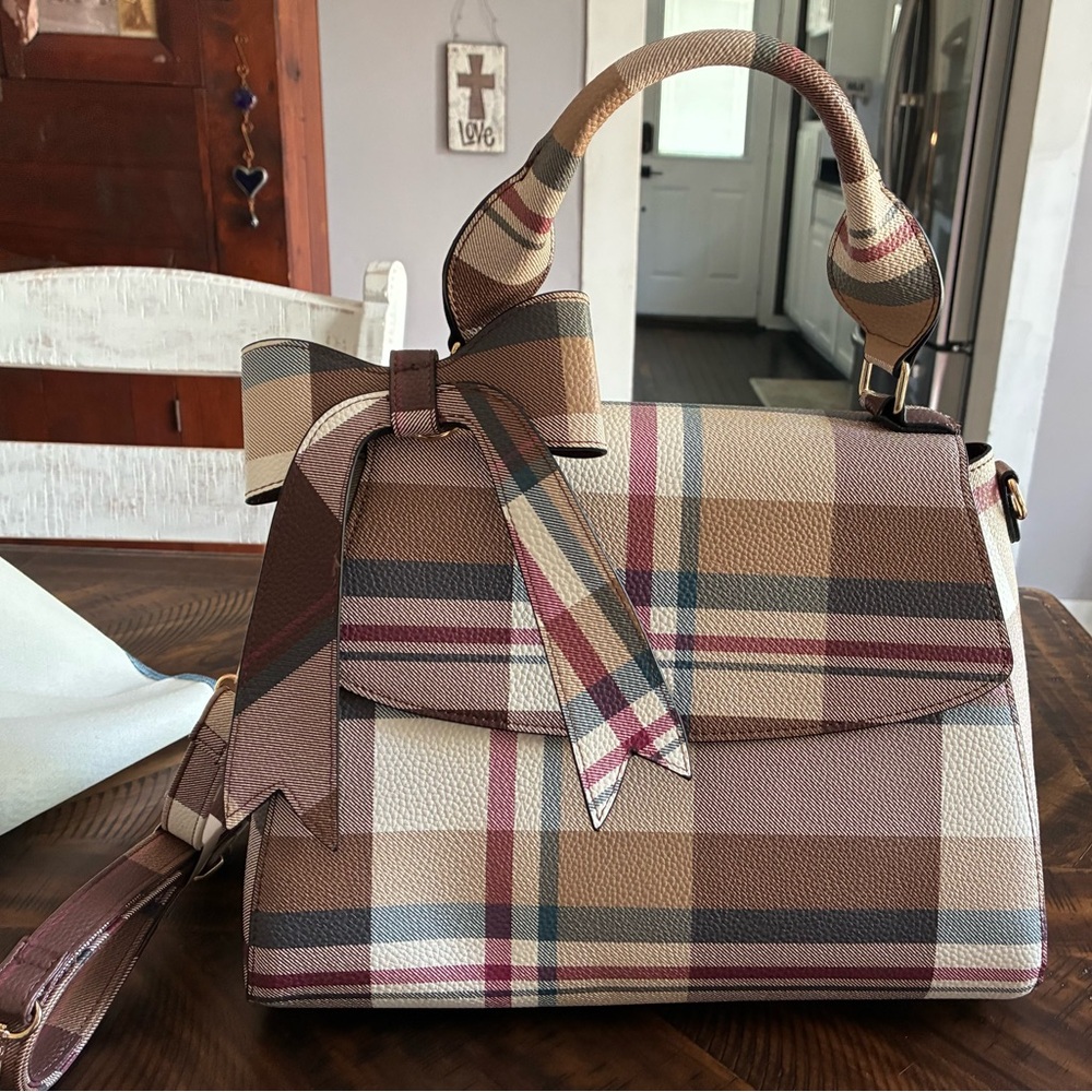 Elegant Plaid Handbag with Bow Accent